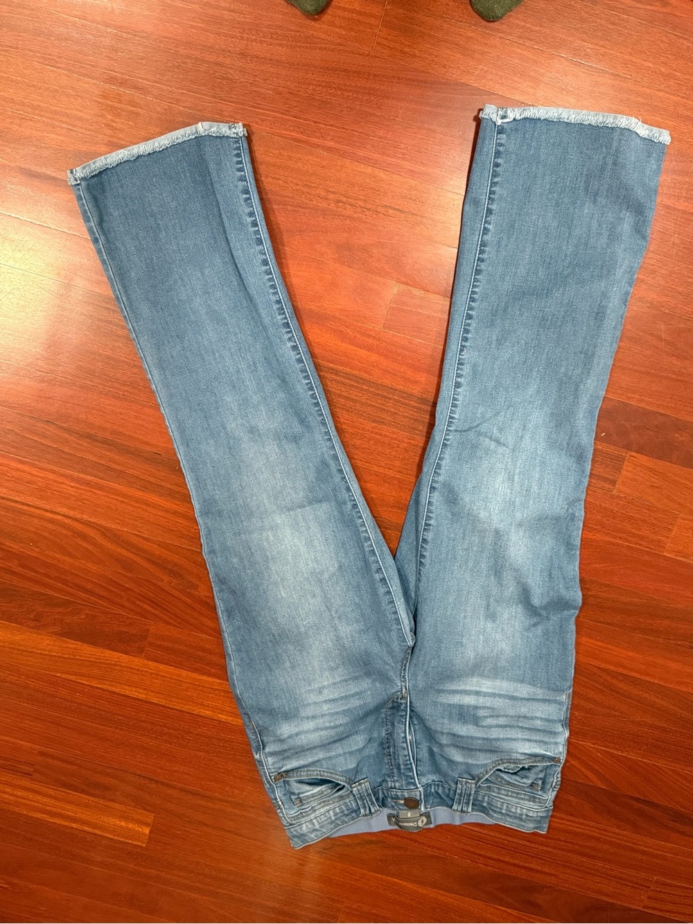 Democracy fringed bottom jeans.